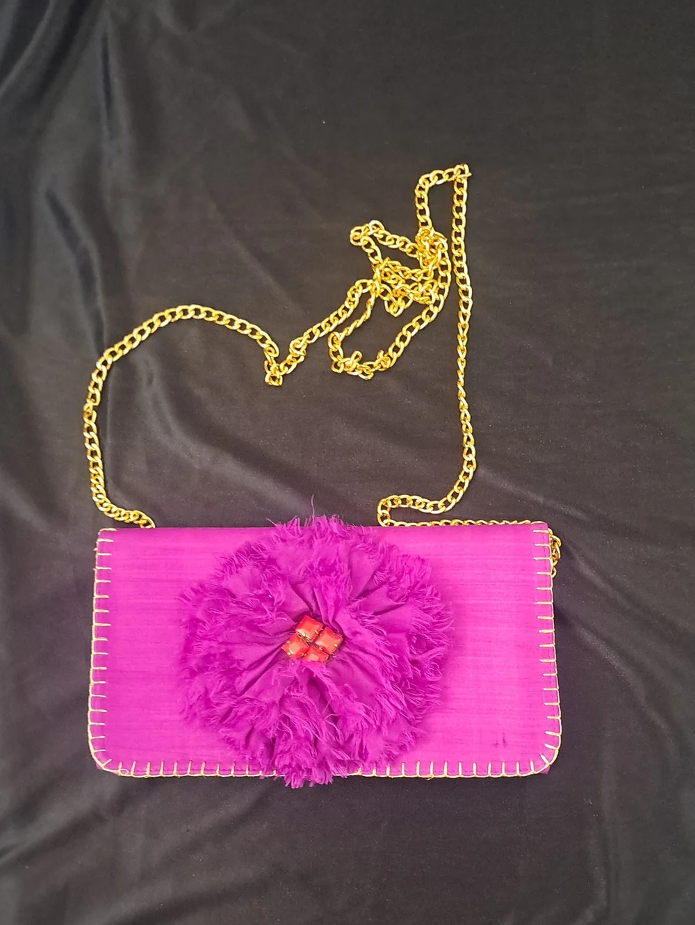 VINTAGE SHIRALEAH CHICAGO Fuchsia Floral Chain Shoulder Bag